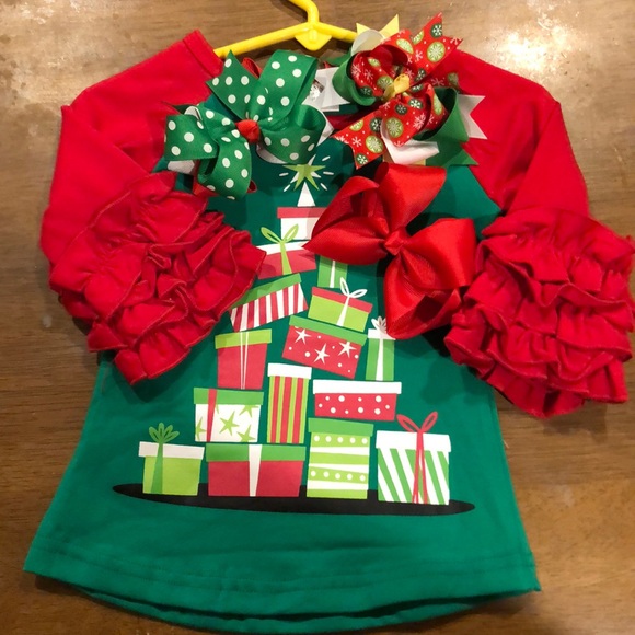 🎄 Christmas Tree Raglan🎄 - Picture 3 of 4